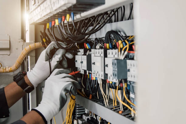 Professional Electrician in Delhi, CA
